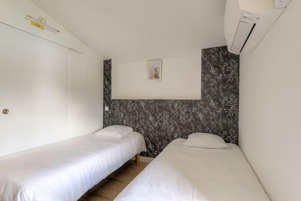 Le Francfort - Les Appartements De L'Olivier Loyettes Exteriör bild