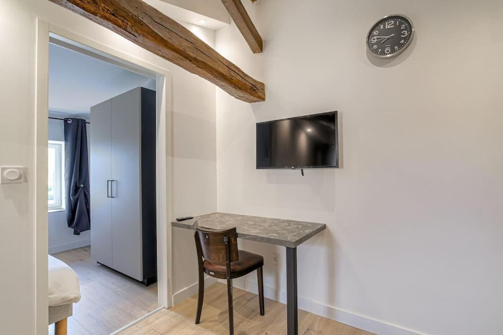 Le Francfort - Les Appartements De L'Olivier Loyettes Exteriör bild